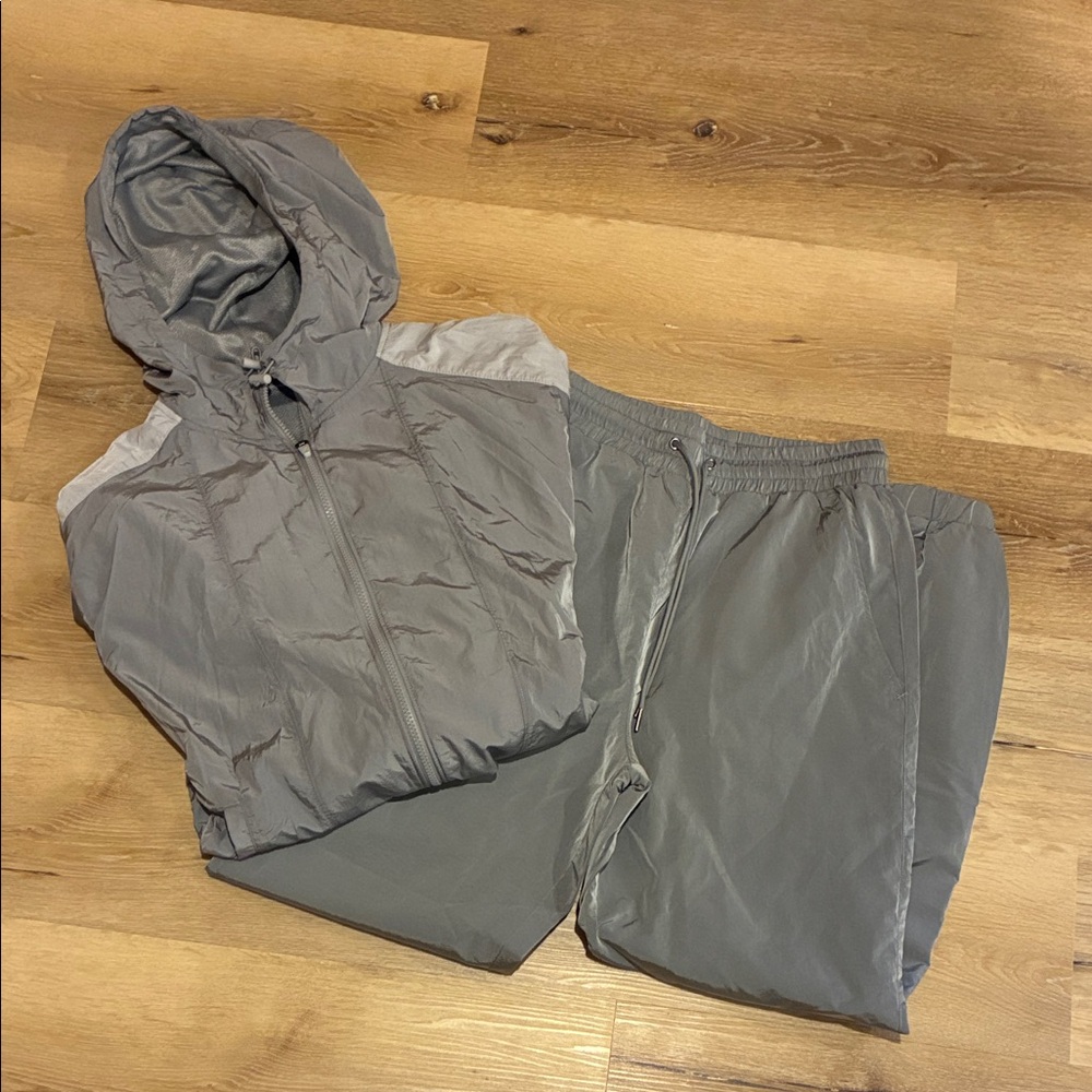 💗Xersion Gray Hooded Tracksuit Set Jacket Med Pants Sm active wear